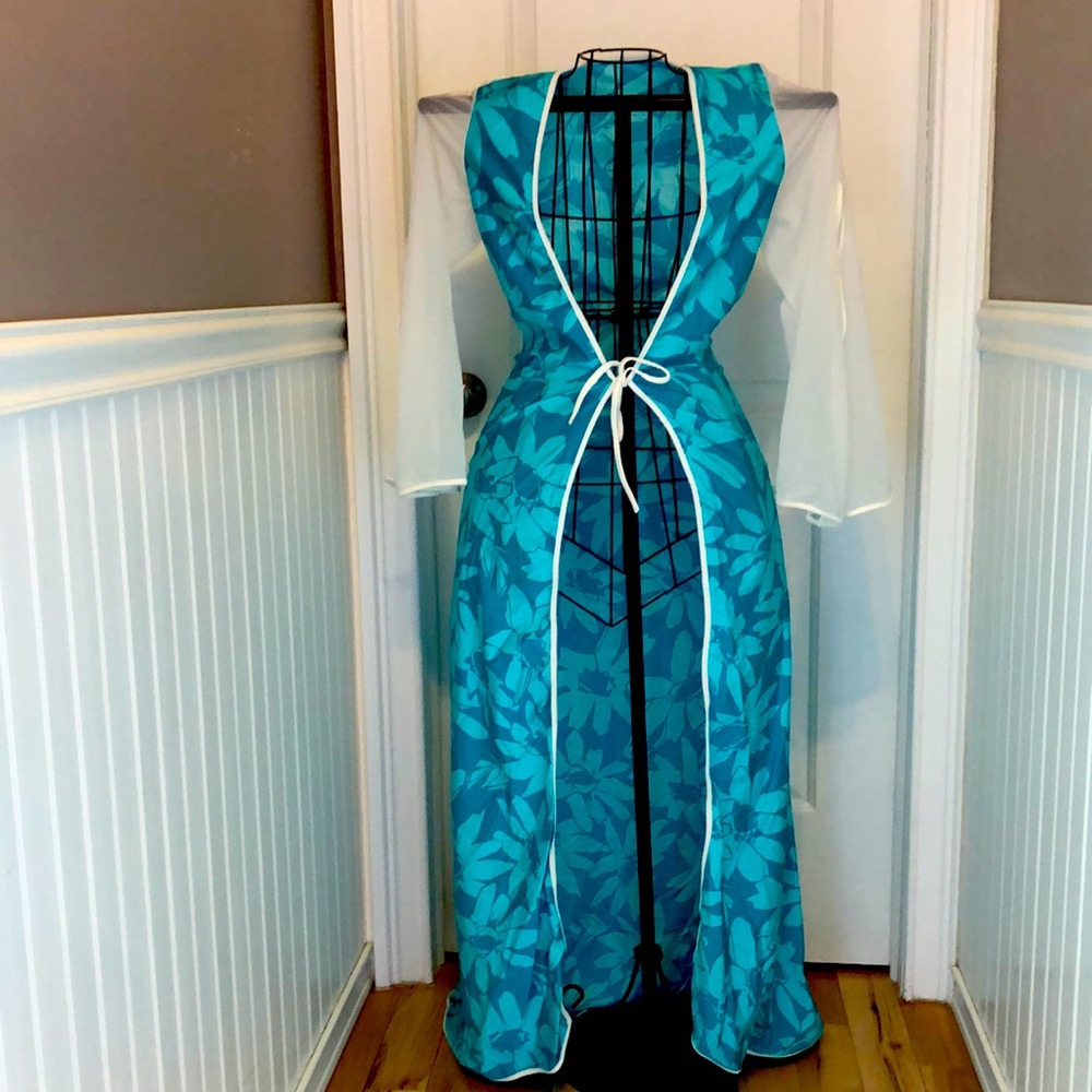 Early 2000”s tie front dress/ cape